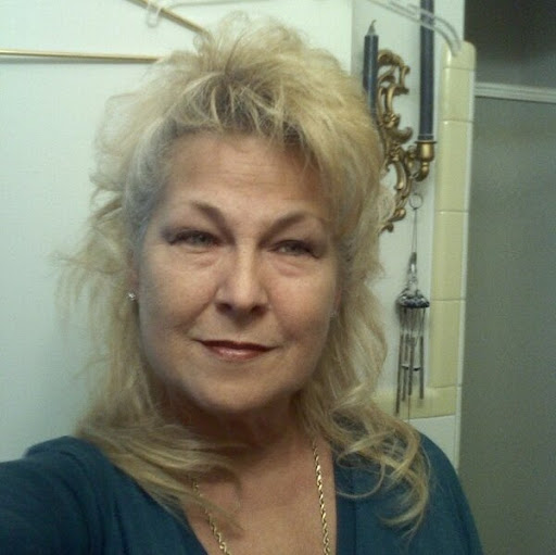 Kathy Matthews Photo 27