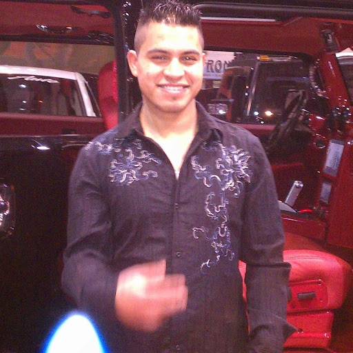 Gerardo Villar Photo 20