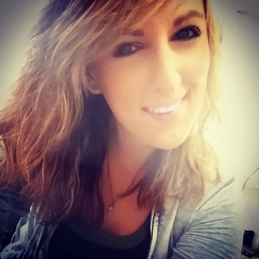 Andrea Hawkins Photo 21