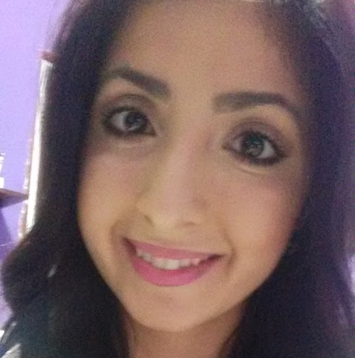 Mariana Almeida Photo 16