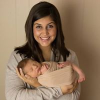 Stephanie Holloway Photo 21