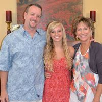 Melanie Clay Photo 16