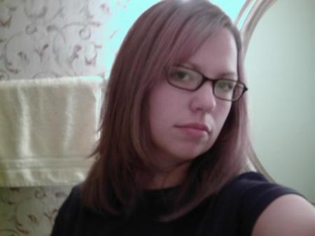 Sarah Weller Photo 15