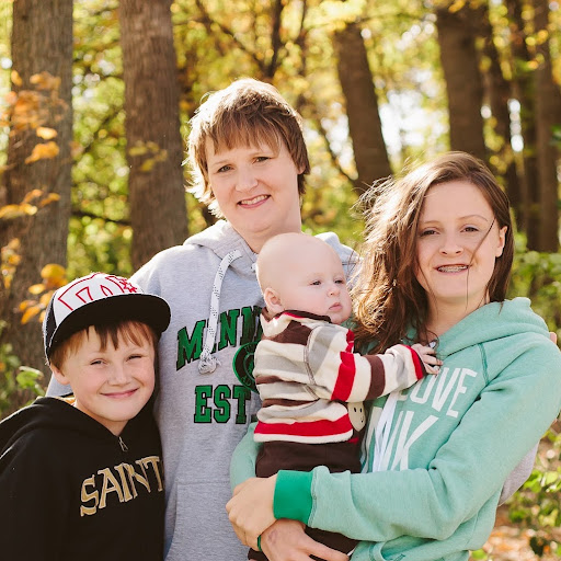 Cindy Hanson Photo 12