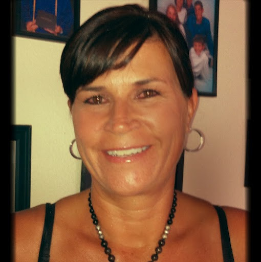 Becky Carlson Photo 31