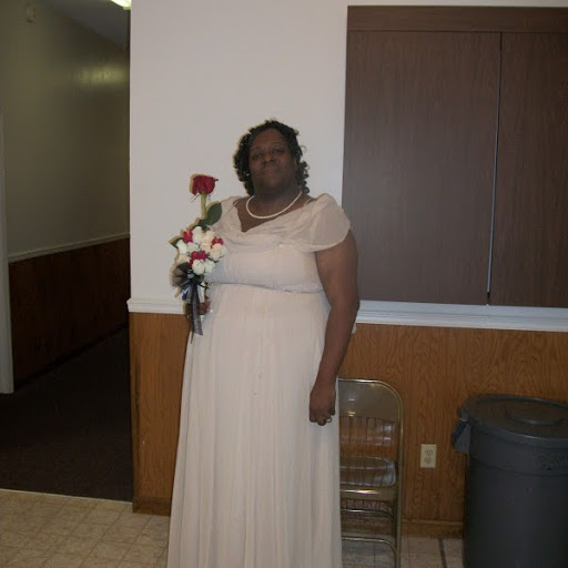 Renea Robinson Photo 19