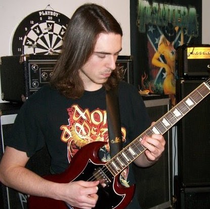 Christopher Compton Photo 14