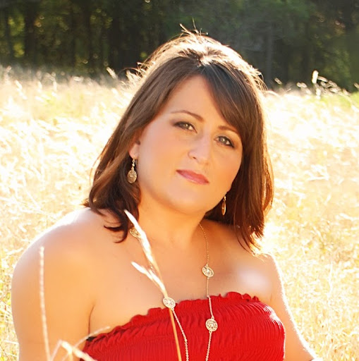 Beth Hastings Photo 28