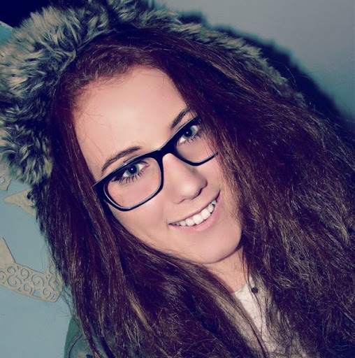 Aimee Black Photo 16
