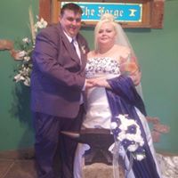 Danielle Calvert Photo 20