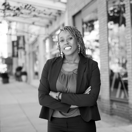 Denise Greene Photo 16