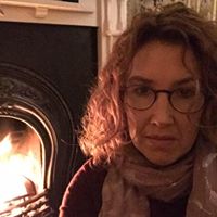 Julia Shepherd Photo 22