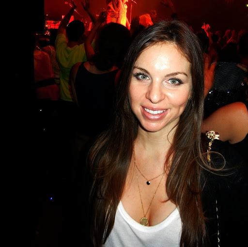 Sara Roth Photo 14