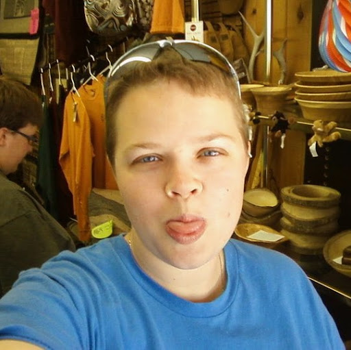 Angela Davidson Photo 32