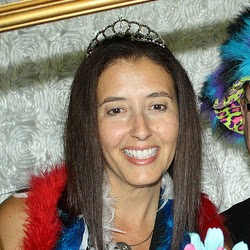Joy Henry Photo 20