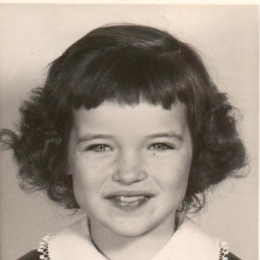 Debbie Quinn Photo 28