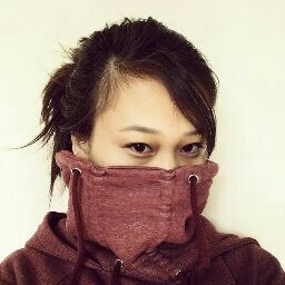 Ling Zhang Photo 34