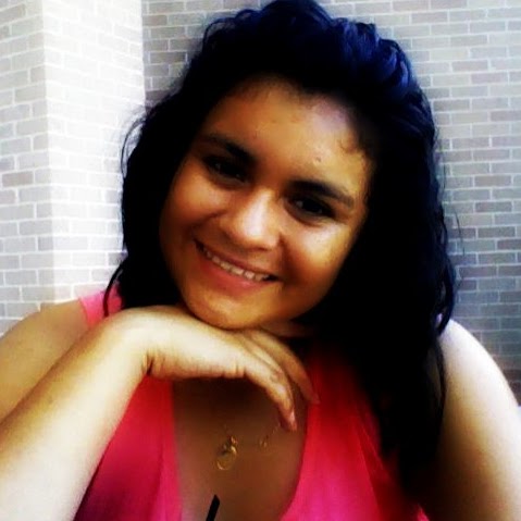 Isabel Ortiz Photo 33