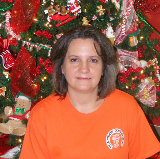 Cindy Calhoun Photo 3