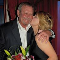 Debbie Deal Photo 37