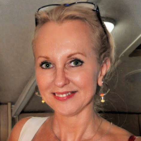 Julie Green Photo 21