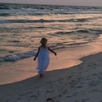 Jessica Giddens Photo 11