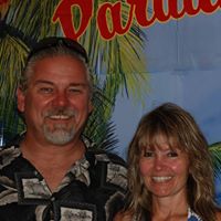 Laurie Robbins Photo 34