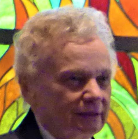 Michele Collins Photo 19