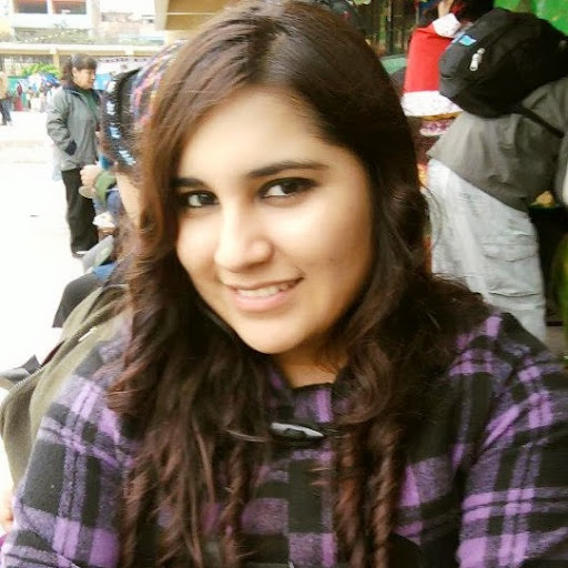 Cynthia Velasquez Photo 18