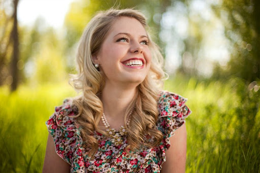 Sarah Christensen Photo 35