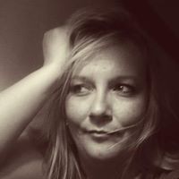 Michelle Laws Photo 17