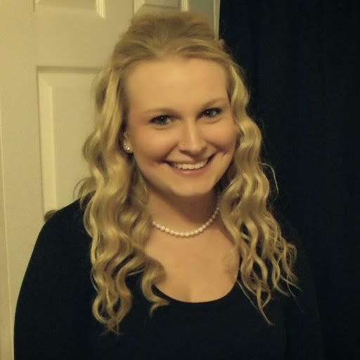 Nicole Howard Photo 15
