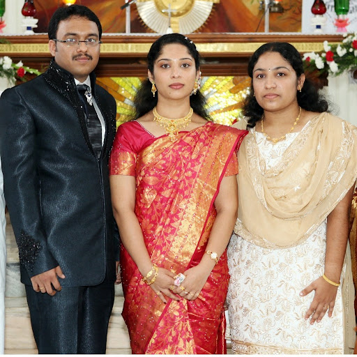 Beena Varghese Photo 11