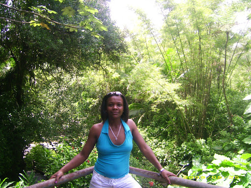 Janet Taylor Photo 8