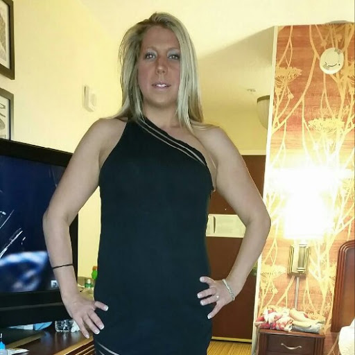 Stacie Singleton Photo 22