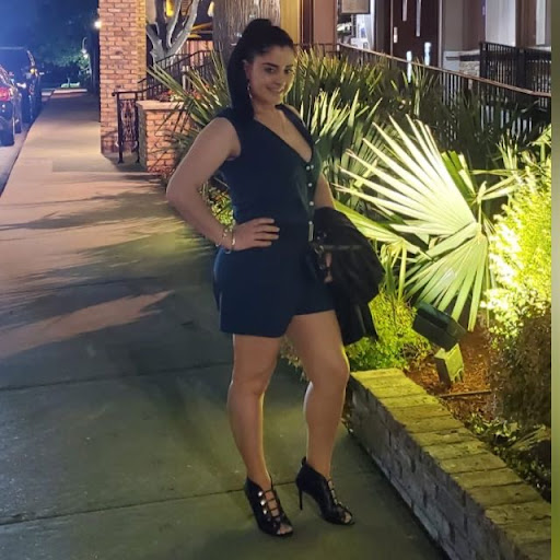 Blanca Quinones Photo 7