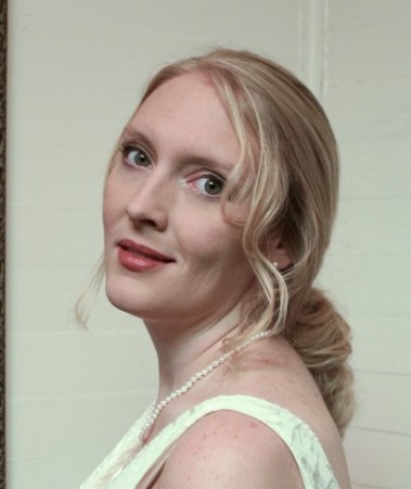 Emily Phillips Photo 25