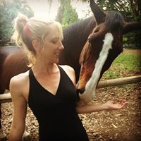 Sara Schaefer Photo 33