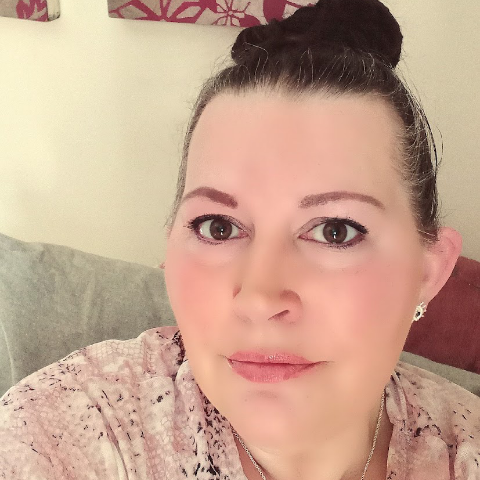 Miranda Sullivan Photo 11