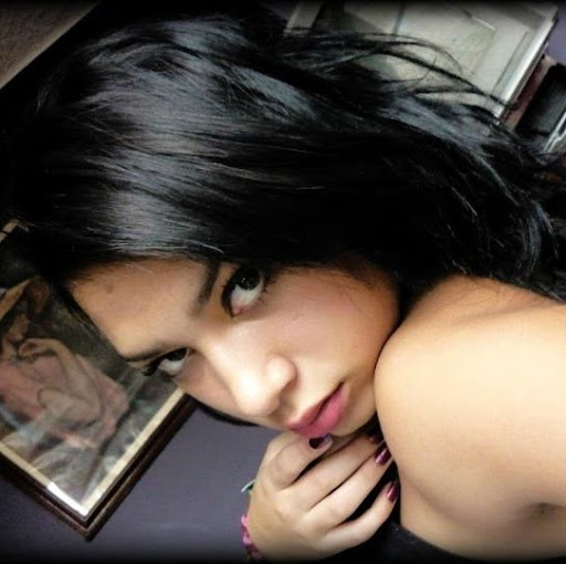 Anna Gabriel Photo 46