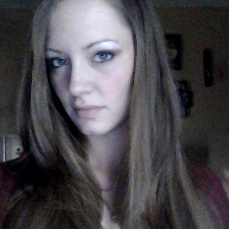 Amanda Wicker Photo 14