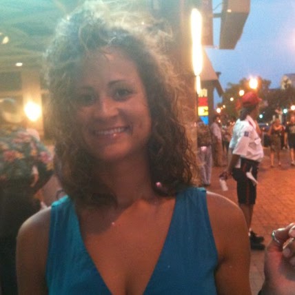 Amanda Richardson Photo 27