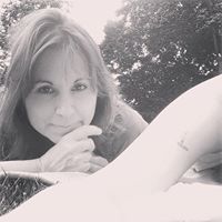 Vicki Sweet Photo 33