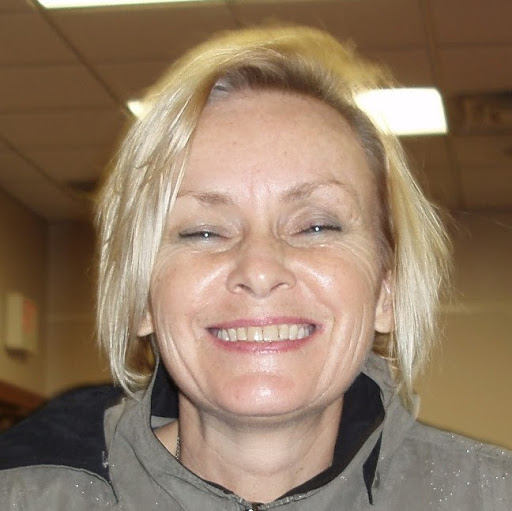 Anna Frederick Photo 15