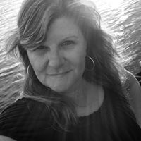 Lisa Wiggins Photo 26