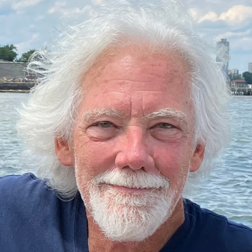 Larry Reynolds Photo 30