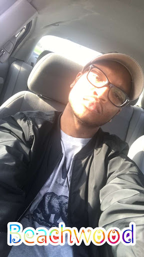 Leon Robinson Photo 38 Leon Robinson Photo 38