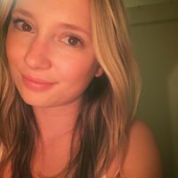 Meredith Dean Photo 34