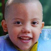 Robert Carmona Photo 10