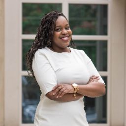 Kristen Edwards Photo 12